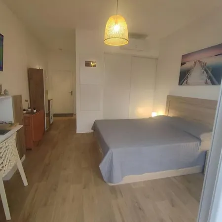 Studio 06 Au Tennis Cap D'agde Apartamento *